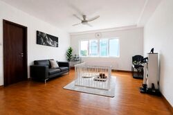 Straits Gardens (D27), Terrace #576802261